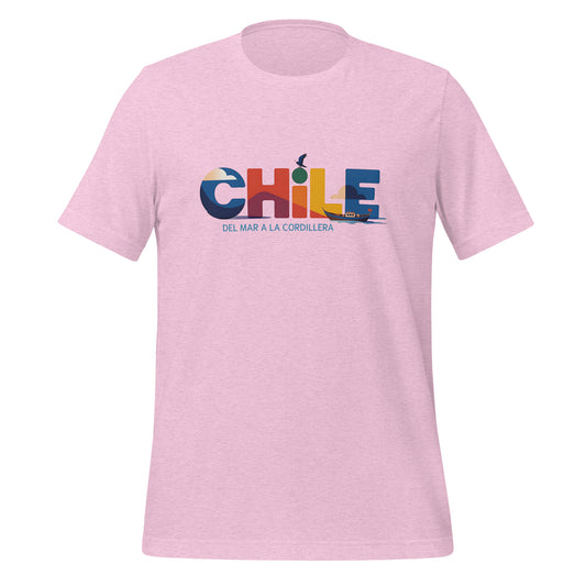 T-shirt con diseño colorido del país Chile con texto “Chile – Del Mar a la Cordillera”.