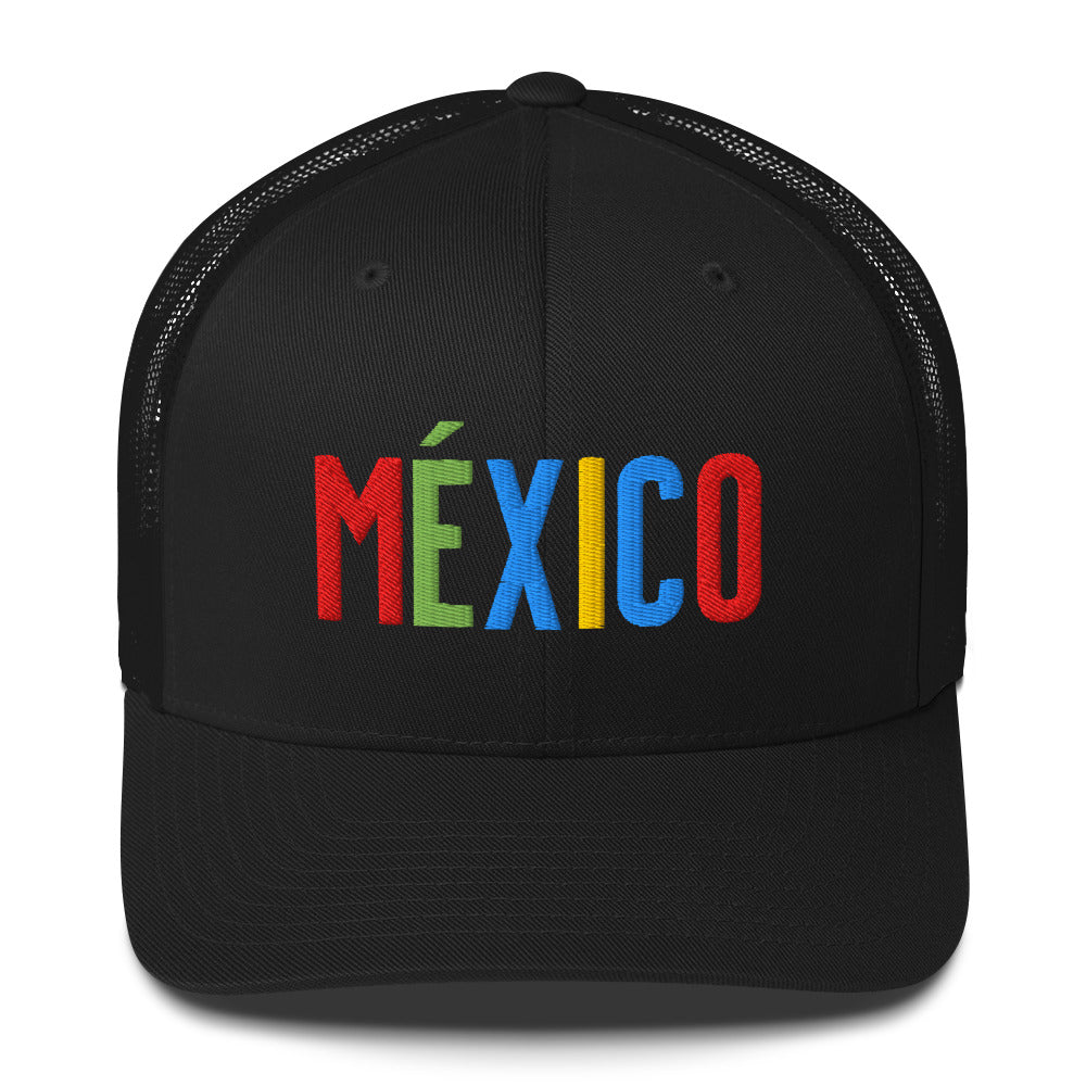 Gorra bordada con el texto “México”, diseño limpio y cultural. 