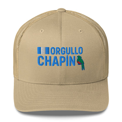 Gorra bordada con la frase “Orgullo Chapín”, inspiración guatemalteca con estilo firme.