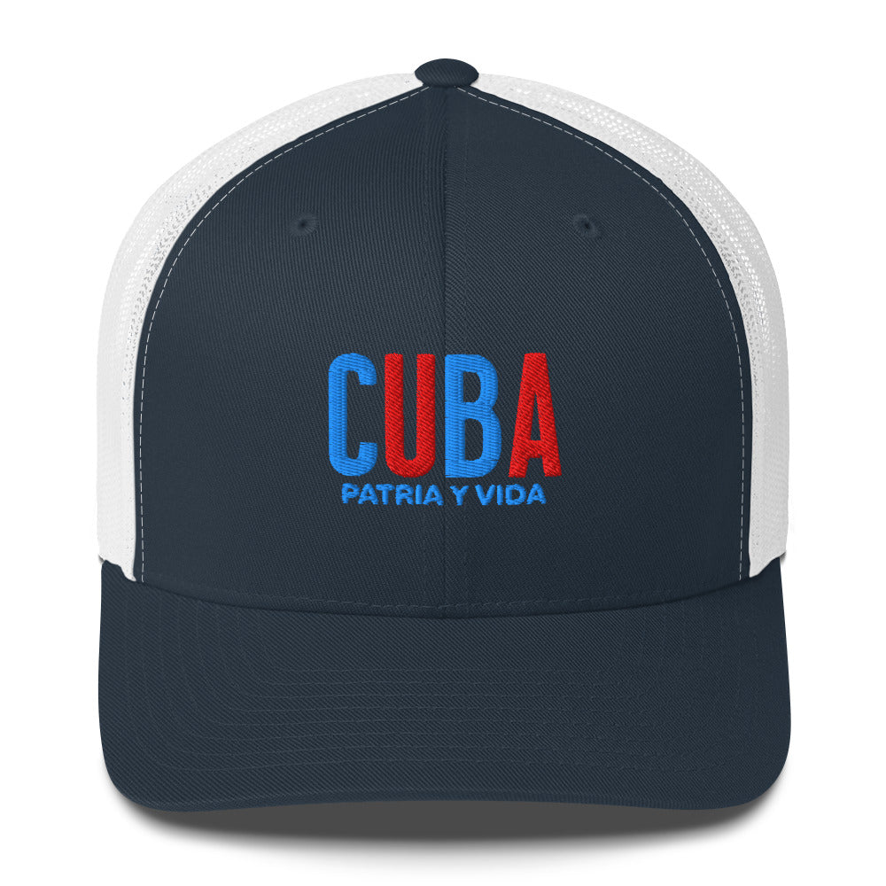 Gorra bordada con frase “Patria y Vida”, diseño con fuerza cultural cubana.