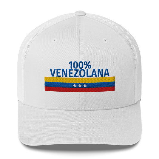 Gorra bordada con el texto “100% Venezolana”, diseño con orgullo venezolano.