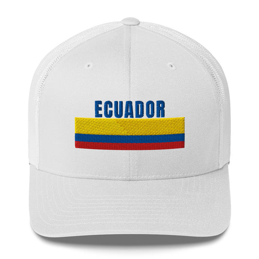 Diseño bordado con el nombre “Ecuador”. Una gorra sencilla y poderosa para representar con orgullo.