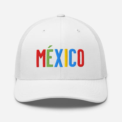 Gorra bordada con el texto “México”, diseño limpio y cultural. 