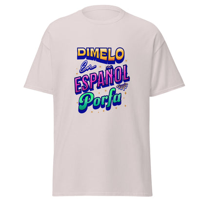 Retro-style t-shirt design featuring "DÍMELO" in orange gradient 3D letters, "En" in white script, "ESPAÑOL" in pink gradient block letters, and "Porfa" in green gradient script, all with navy blue shadows and golden star sparkle effects scattered throughout