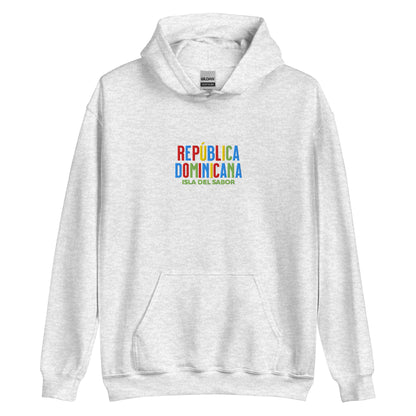 Hoodie bordado con la frase “Isla del Sabor”, inspiración cultural de República Dominicana.