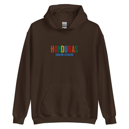 Hoodie bordado con la frase “Corazón Catracho”, inspiración cultural de Honduras.