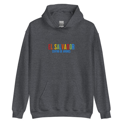 Hoodie bordado con la frase “Centro de Amores”, inspiración cultural de El Salvador.