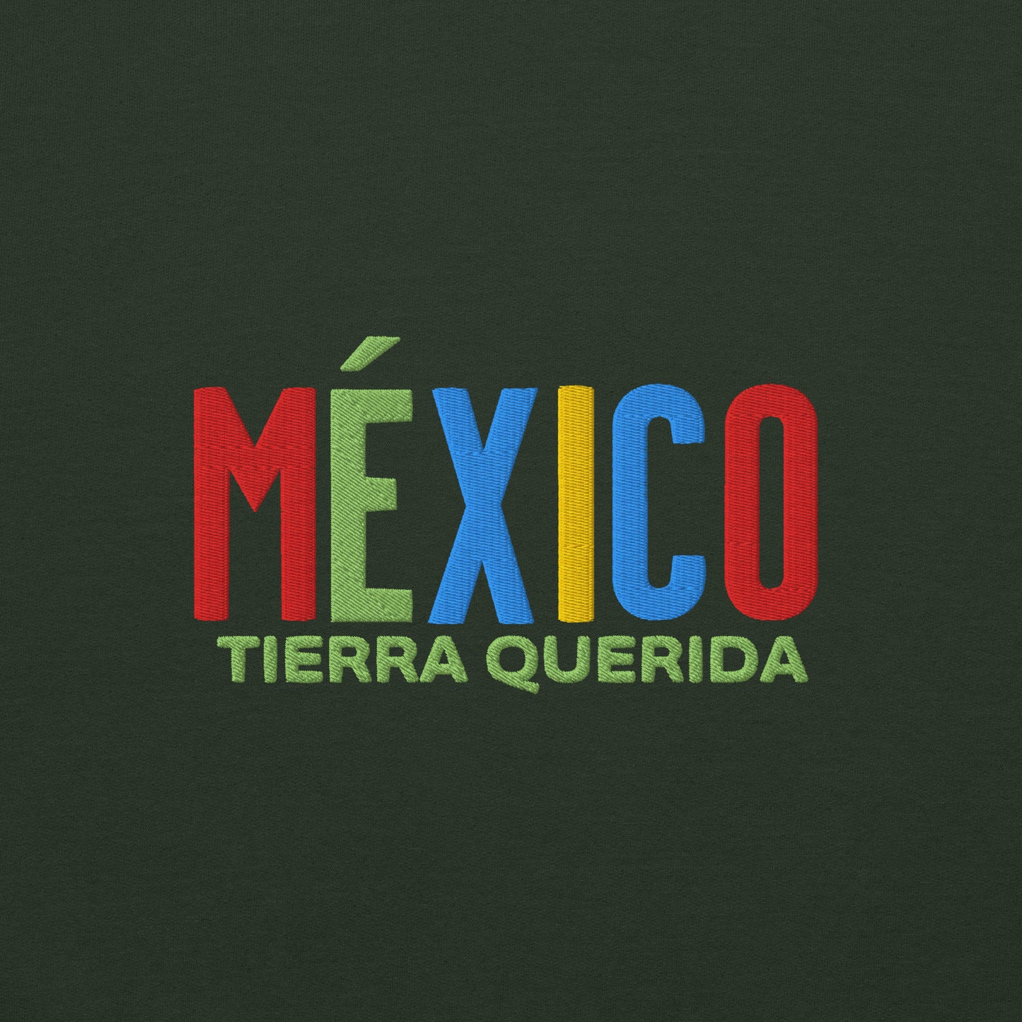 Bordado con la frase “Tierra Querida”, inspiración cultural de México.