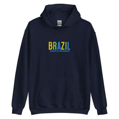 Hoodie bordado con la frase “Ordem e Progresso”, inspiración cultural de Brazil.