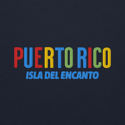 Bordado con la frase “Isla del Encanto”, inspiración cultural de Puerto Rico.