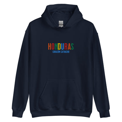 Hoodie bordado con la frase “Corazón Catracho”, inspiración cultural de Honduras.