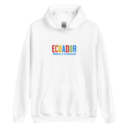 Hoodie bordado con la frase “Amor y Cultura”, inspiración cultural de Ecuador.