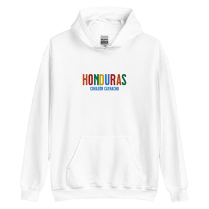 Hoodie bordado con la frase “Corazón Catracho”, inspiración cultural de Honduras.