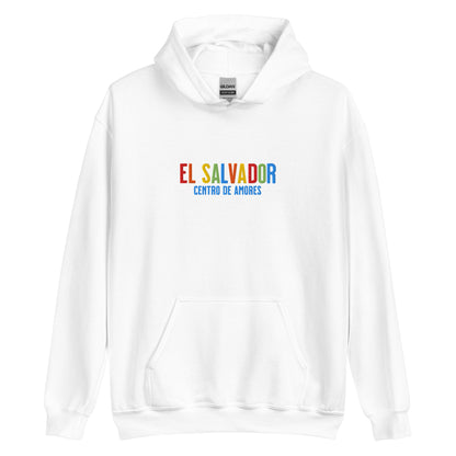 Hoodie bordado con la frase “Centro de Amores”, inspiración cultural de El Salvador.