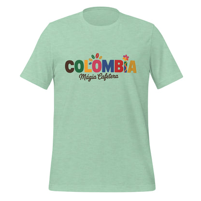T-shirt con diseño colorido del país Colombia con texto “Colombia – Magia Cafetera”.